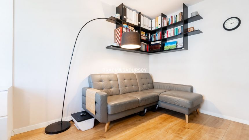 3 pokoje, dwa balkony, po remoncie miniaturka 5