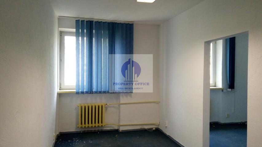 Włochy: biuro 46,50 m2 miniaturka 2
