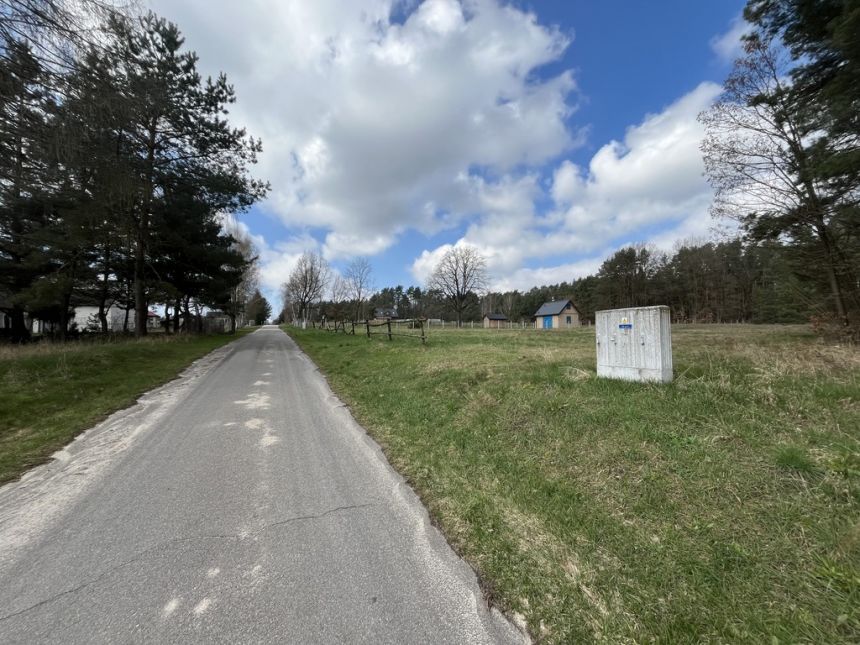 Atrakcyjna działka 2618 m2 w Oblasach-Księżę. miniaturka 3