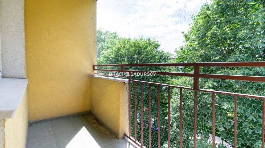 Dwupokojowe mieszkanie z olbrzymim potencjałem! miniaturka 13