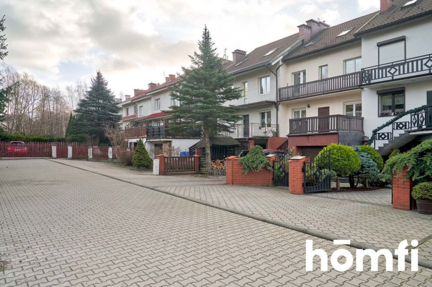 Dom marzeń w zielonym otoczeniu miniaturka 2
