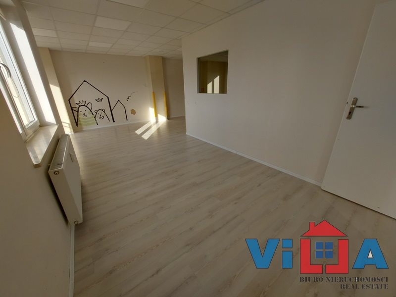LOKAL Z DUŻYMI MOŻLIWOŚCIAMI ARANŻACYJNYMI miniaturka 11