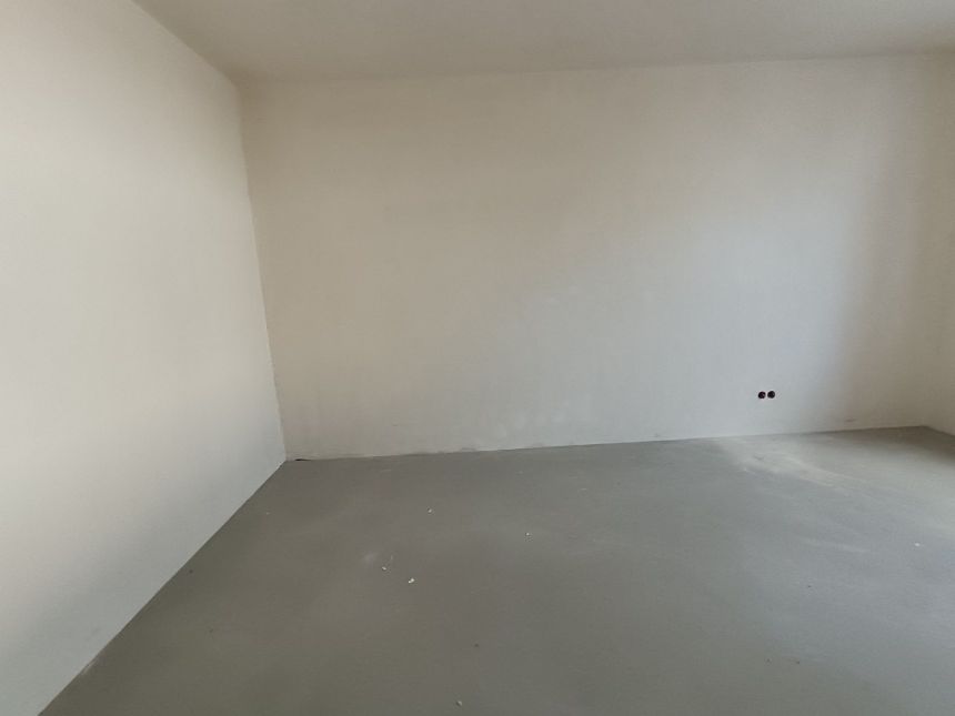 Nowe kameralne osiedle , 6 km od centrum miasta miniaturka 17