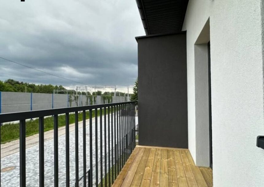 Na sprzedaż przestronny apartament z ogródkiem miniaturka 9