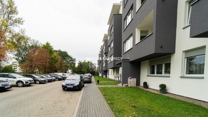 52m2 z miejscem postojowym | 3 pokoje | Łęg miniaturka 18