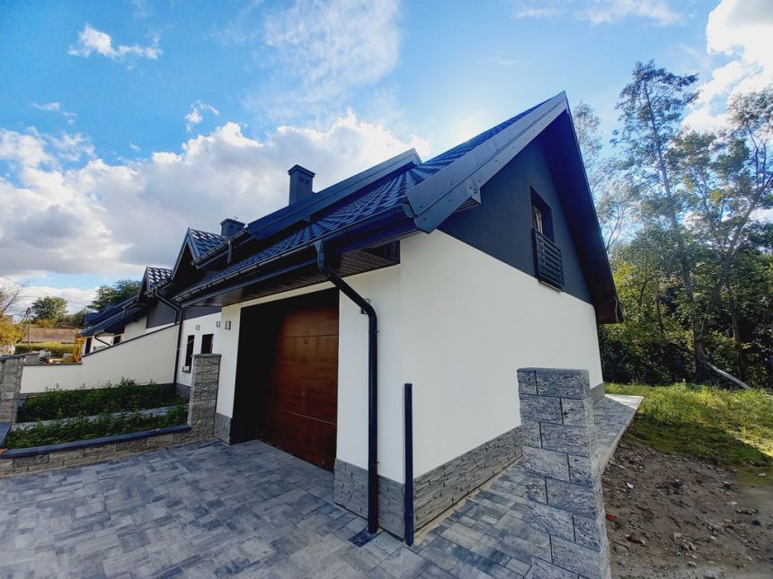 Komfortowe Domy Bliźniacze 147 m2 z garażem miniaturka 9