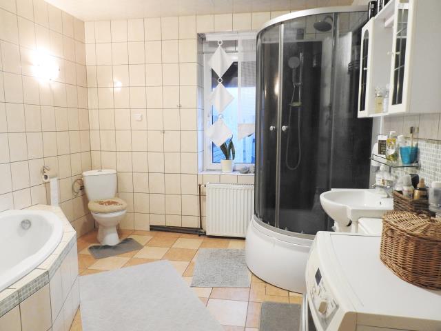 2 rodzinny dom z działką rolną miniaturka 13