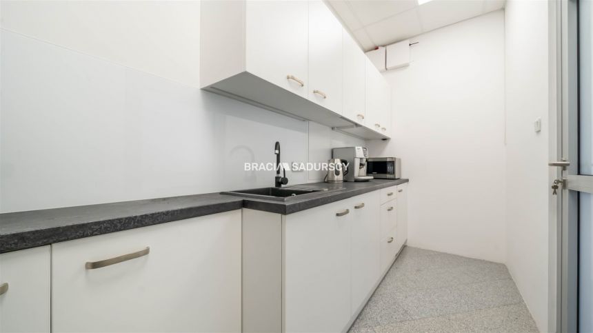 Lokal parterowy o powierzchni 65,51 m², Zakrzówek miniaturka 19