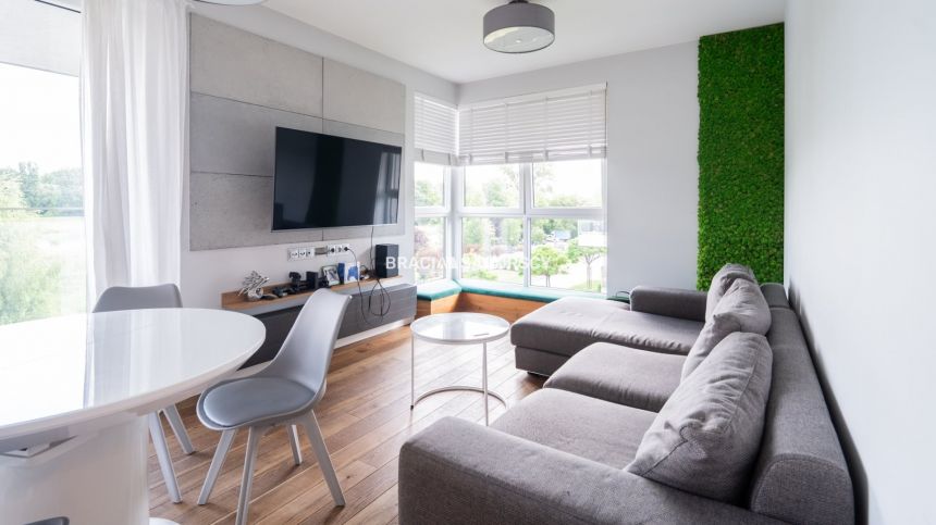 Nowoczesny apartament z tarasem w sercu Zabłocia miniaturka 15