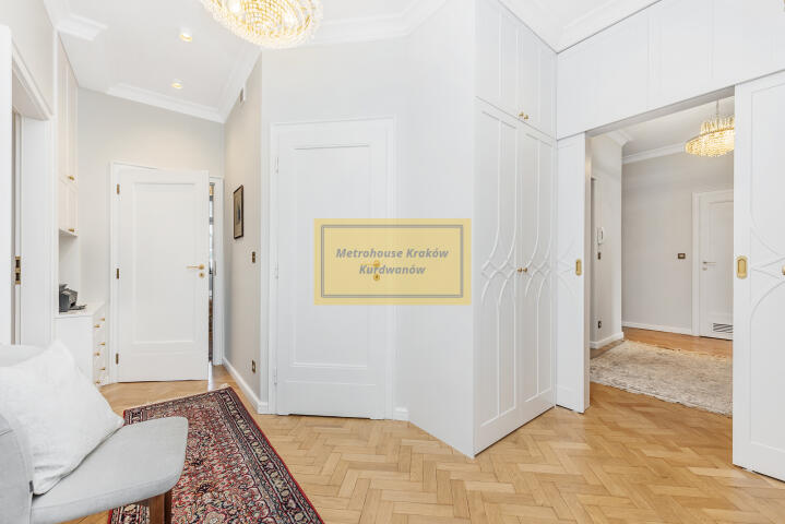 Wyjątkowy apartament w samym sercu Krakowa 141m2 miniaturka 12