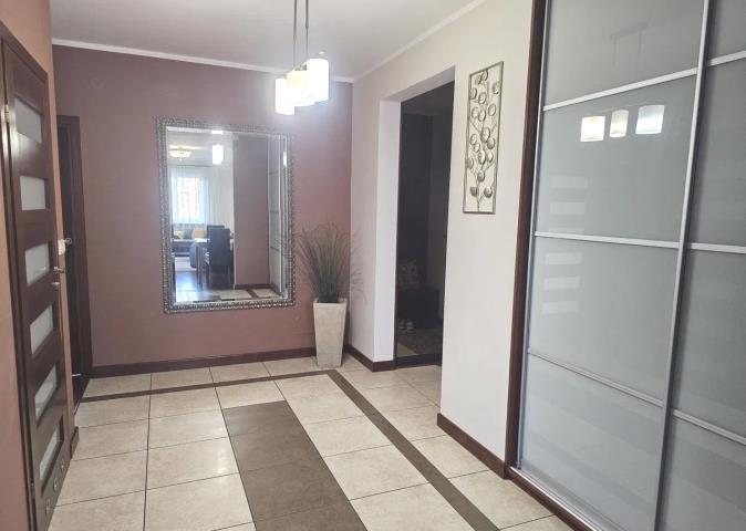 Atrakcyjny apartament 4 pokoje w super lokalizacji miniaturka 6