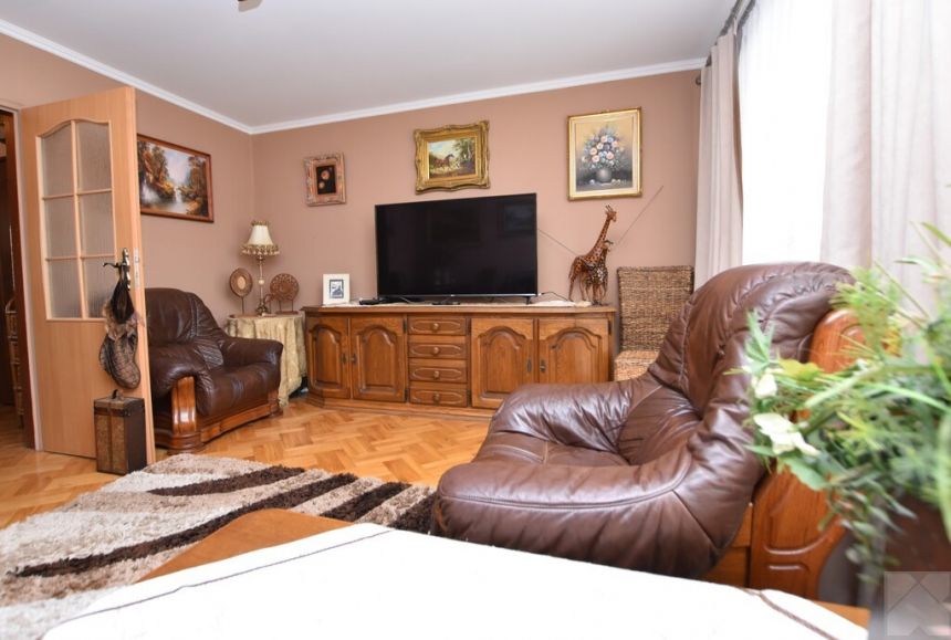 Eleganckie 3 pokojowe mieszkanie z balkonem miniaturka 4