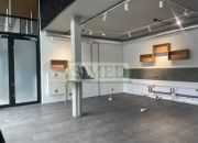 Parter , witryna , reprezentacyjny apartamentowiec miniaturka 4