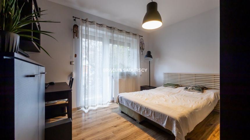 Niepołomnice, zadbane mieszkanie z ogródkiem miniaturka 28