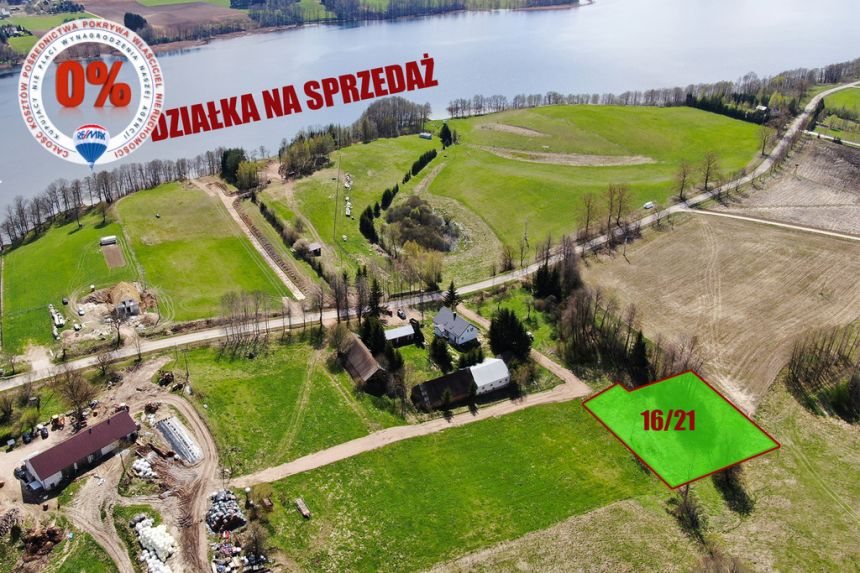 Piękna działka nad jeziorem Szelment miniaturka 1