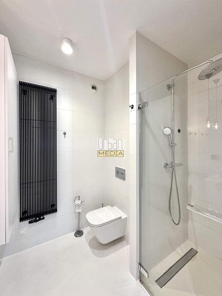 Apartament z tarasem przy Metro Płocka miniaturka 7