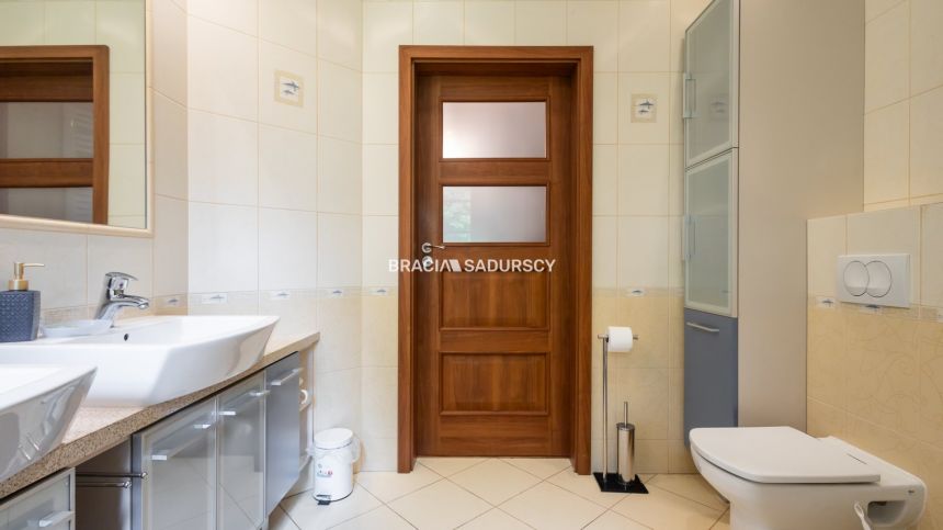 Duży komfortowy dom w Modlniczce miniaturka 18