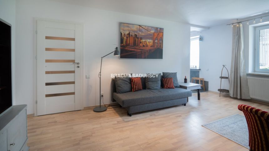 Kawalerka z kuchnią przy ul.ks.Turka/balkon/zielen miniaturka 8