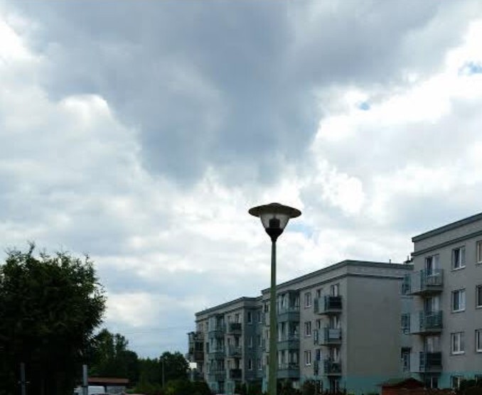 2-pokojowe mieszkanie z balkonem i parkingiem. - zdjęcie 1