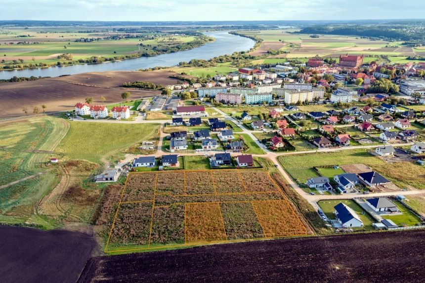 Gniew - atrakcyjna działka budowlana miniaturka 4