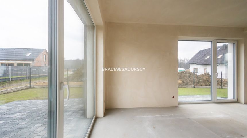 Dom w stanie deweloperskim, gotowy do zakupu miniaturka 32