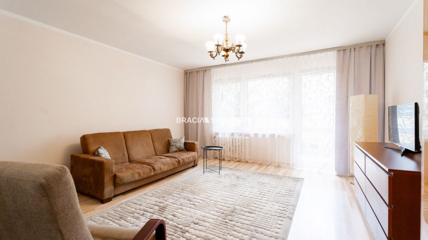 ul.Powstańców – 2 pokoje, osobna kuchnia, balkon miniaturka 2
