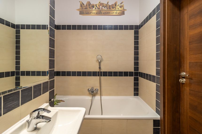Imielin komfortowe 2 pokoje  2 balkony + garaż miniaturka 11