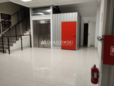 Magazyn z biurem 180 m2 Łomianki przy trasie S7
