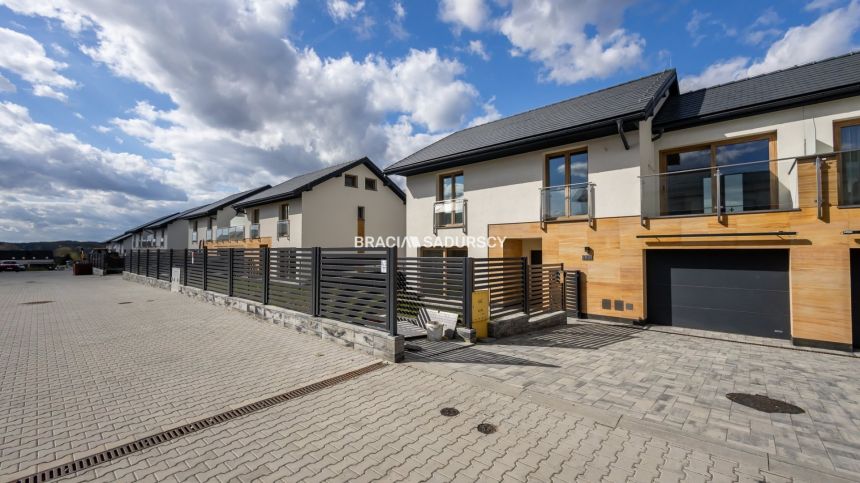 Skotniki -nowe osiedle domów w wysokim standardzie miniaturka 12