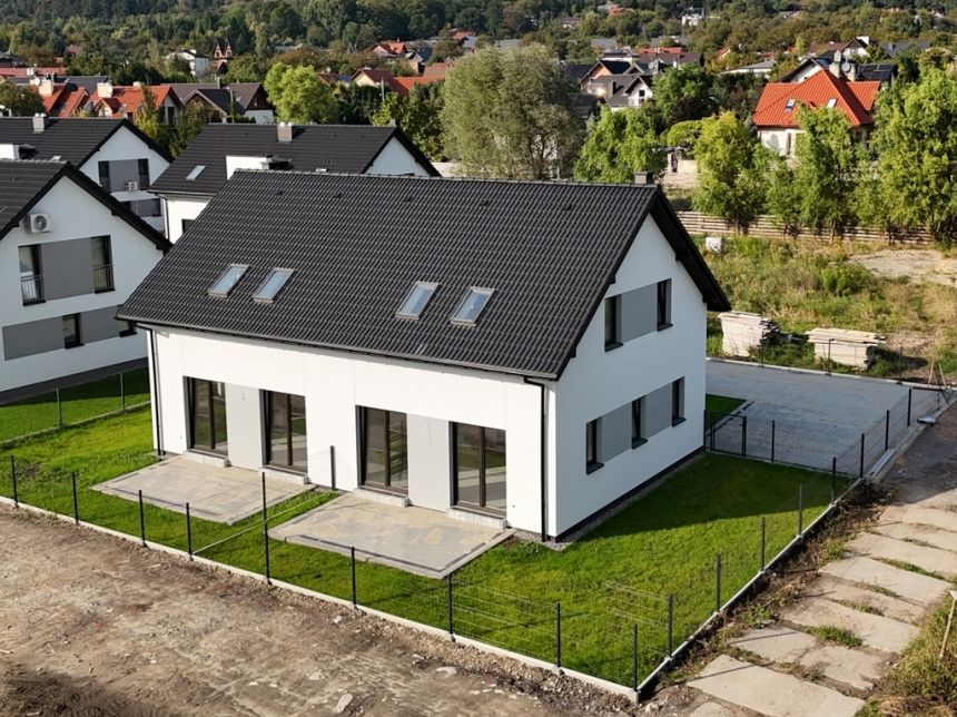 Gotowy budynek - lewy segment Karniowice - zdjęcie 1