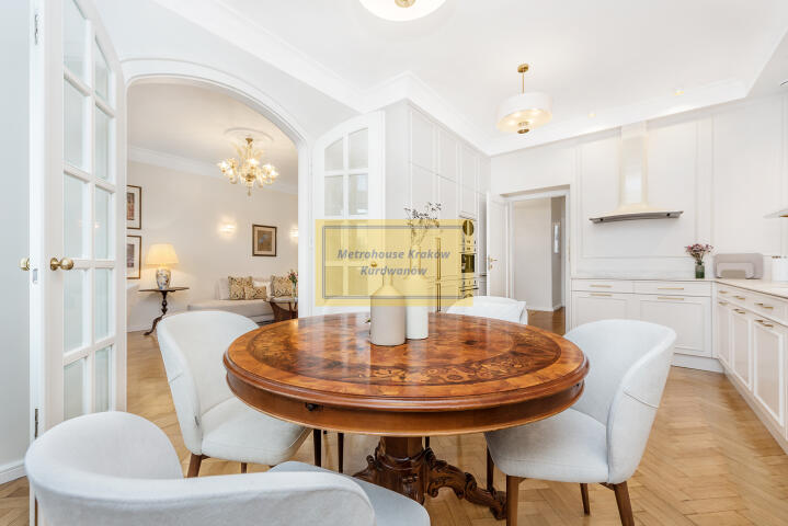 Wyjątkowy apartament w samym sercu Krakowa 141m2 miniaturka 3