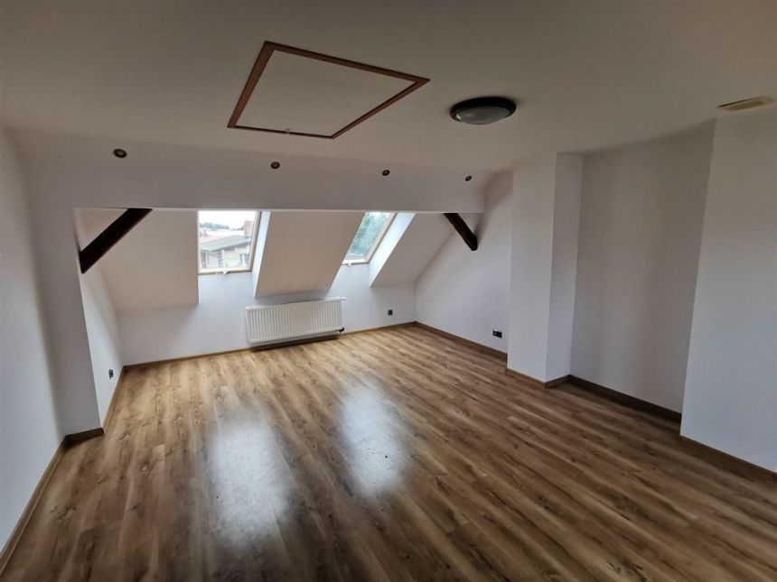 Dębrznik, 750 000 zł, 280 m2, 6 pokoi miniaturka 6