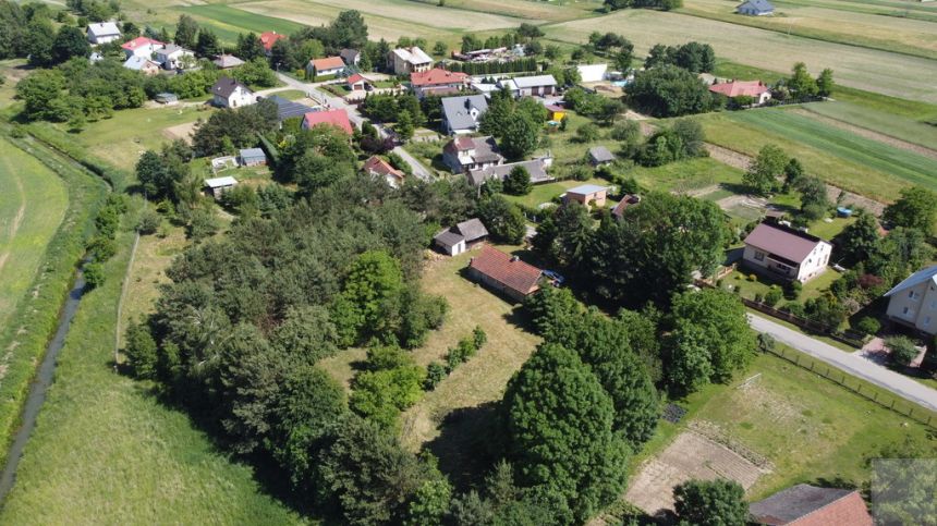 Działka z domkiem na sprzedaż w Szówsku miniaturka 2