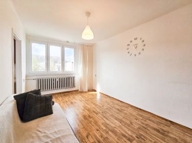 3 duze pokoje, balkon, wszędzie blisko !
