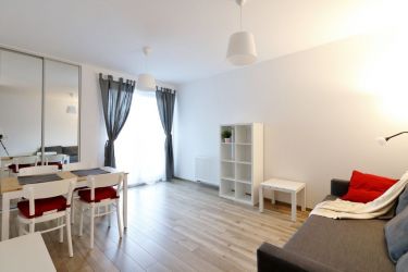 Warszawa Praga-Południe, 2 400 zł, 31.5 m2, z balkonem