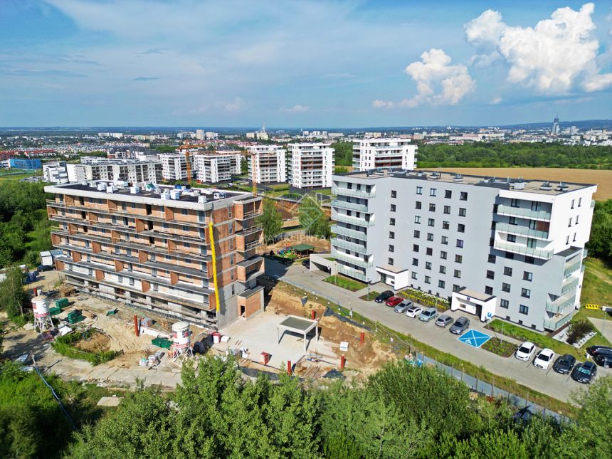 2 pokoje z widokiem na zieleń, Projektant, na 2026 - zdjęcie 1