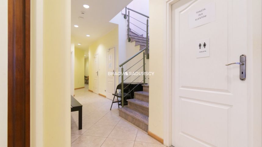 Atrakcyjny lokal w pobliżu Ronda Mogilskiego miniaturka 35