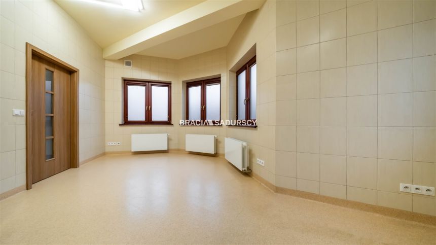 Lokal usługowo-handlowy, okolice Bronowic! miniaturka 36