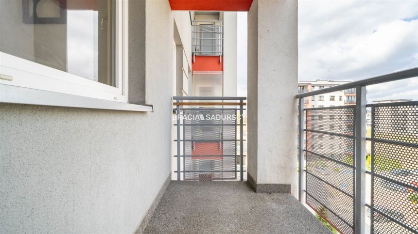 PRZESTRONNE, SŁONECZNE 2-POKOJOWE Z BALKONEM miniaturka 19