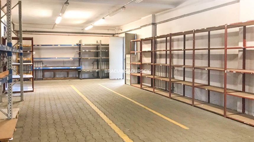Kraków ul. Zawiła biurowiec z halą miniaturka 40