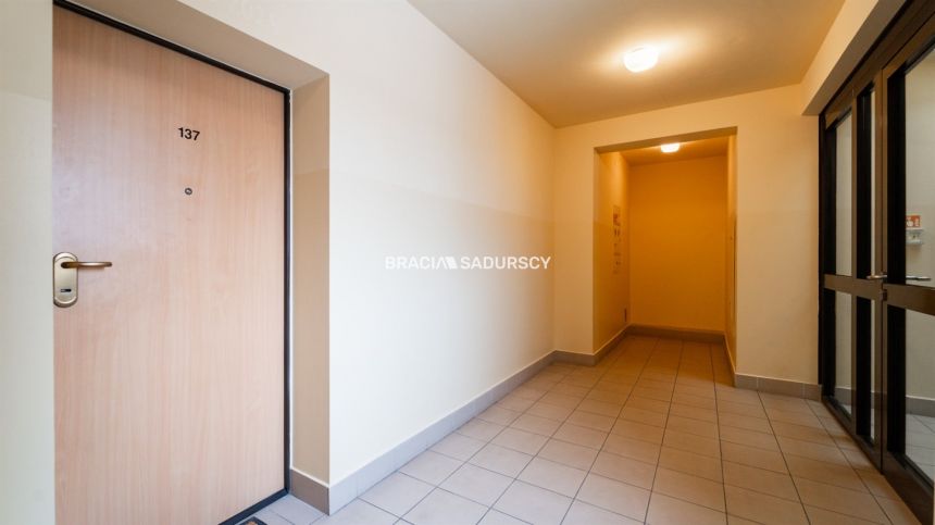 PRĄDNIK CZERWONY, 2 pokoje z dużym balkonem, winda miniaturka 23
