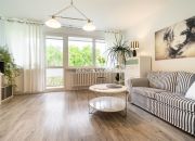 GUSTOWNE, ZADBANE,  2-POKOJOWE Z ODDZIELNĄ KUCHNIĄ miniaturka 1