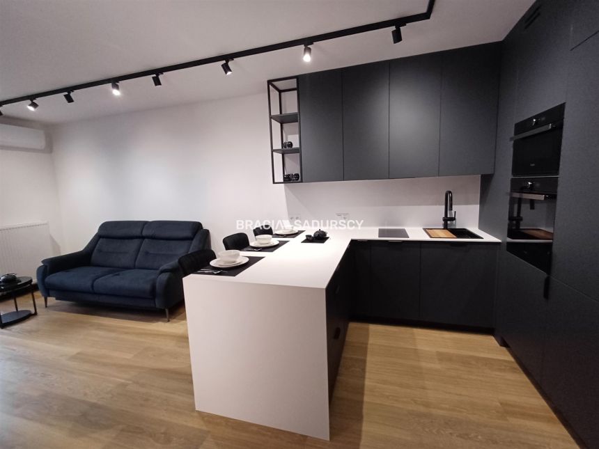 Nowe 2-pokojowe mieszkanie z balkonem i garażem miniaturka 5