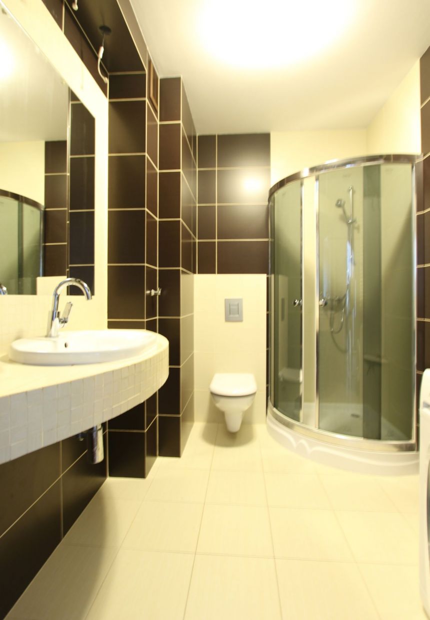 Salon z aneksem kuchennym, duży balkon + piwnica+miejsce parkingowe w hali miniaturka 10