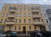 odrestaurowana kamienica, I piętro, balkon miniaturka 9