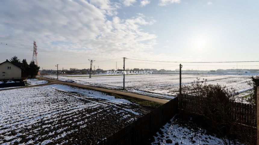 Dom wolnostojący w Zielonkach, duża działka miniaturka 39