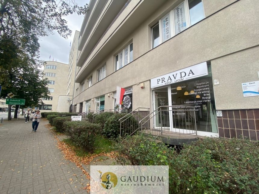 Lokal handlowo / usługowy w centrum Gdyni miniaturka 9