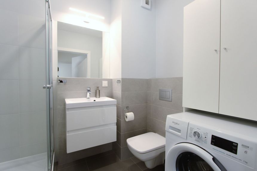 Apartament blisko Starówki- plus miejsce w hali garażowej i komórka lokatorska miniaturka 8
