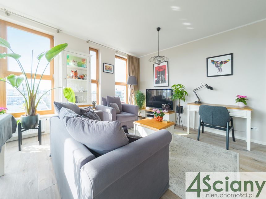 Stylowy apartament z widokiem na zachody słońca ☀️ miniaturka 3