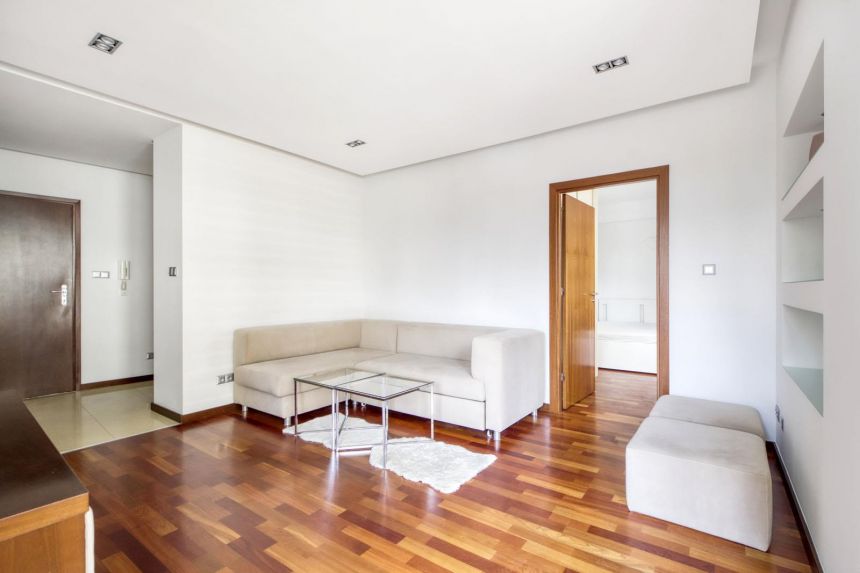 3 pokoje w apartamentowcu miniaturka 3